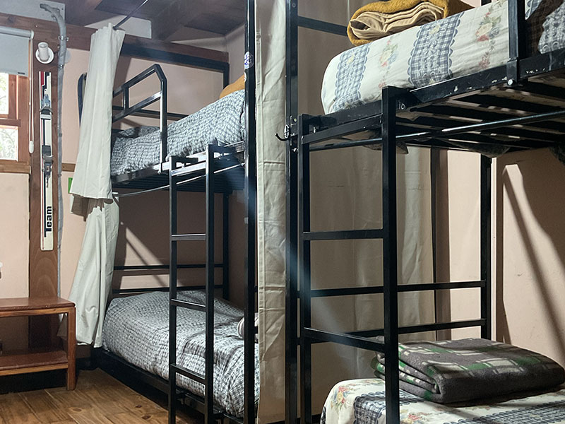 Hostel & Camping Los Coihues